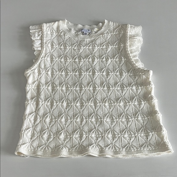 Current Air Sweaters - Current Air Cream Sleeveless Women’s Sweater